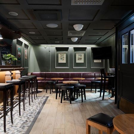 赫尔辛基托尔尼索罗索酷酒店 外观 照片 The interior of the bar